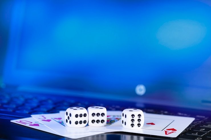 euro togel.com Android APK download option on mobile phone screen